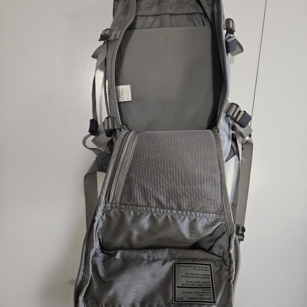 Evergoods original 2019 Mountain Panel Loader 30L Regular Backpack - Picture 3 of 9